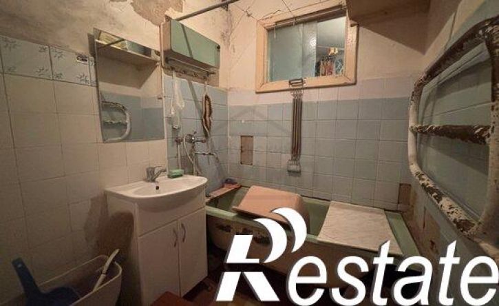 2-комн квартира улица Луначарского, 65,  д. 65