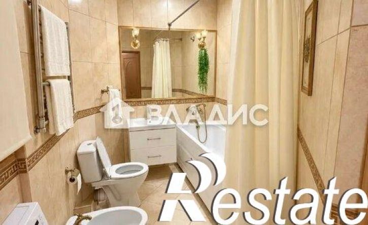 3-комн квартира улица Георгия Димитрова, 24,  д. 24
