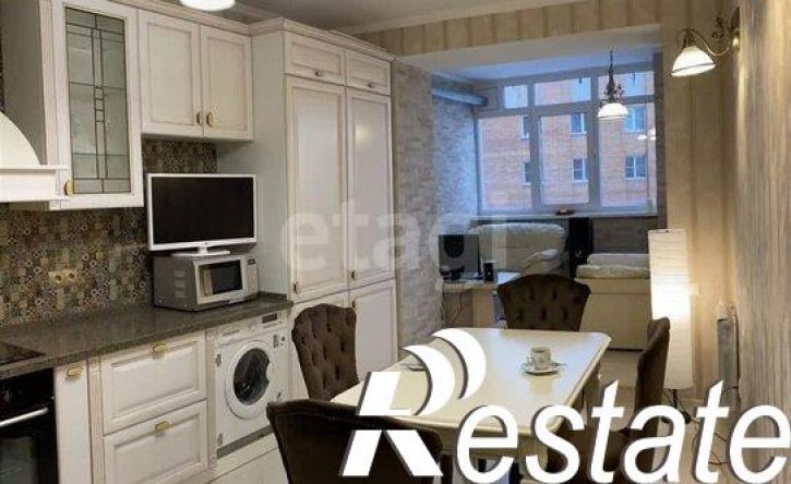 2-комн квартира улица Космонавта Комарова, 26,  д. 26