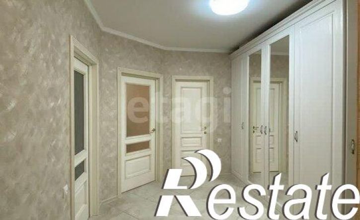 2-комн квартира улица Космонавта Комарова, 26,  д. 26