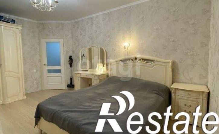 2-комн квартира улица Космонавта Комарова, 26,  д. 26